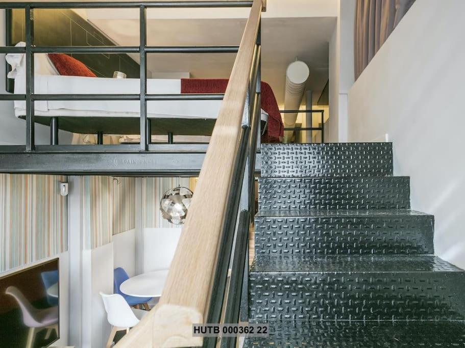 Alcam Futbol Pequeno Apartment Barcelona Ngoại thất bức ảnh