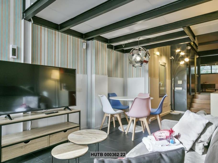 Alcam Futbol Pequeno Apartment Barcelona Ngoại thất bức ảnh