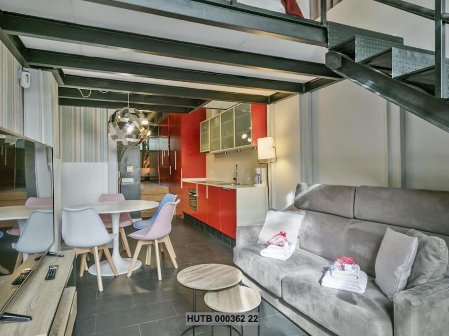 Alcam Futbol Pequeno Apartment Barcelona Ngoại thất bức ảnh