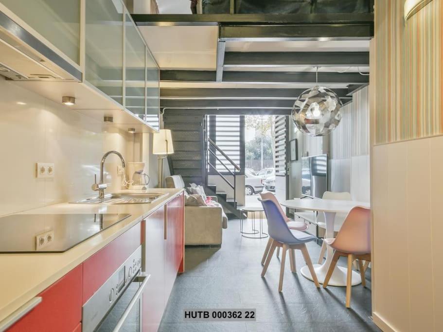 Alcam Futbol Pequeno Apartment Barcelona Ngoại thất bức ảnh